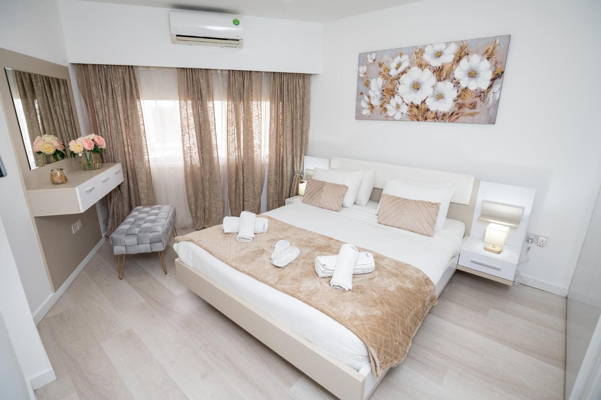 Lazuli Beach & Pool Apartment 501 Ларнака Екстериор снимка