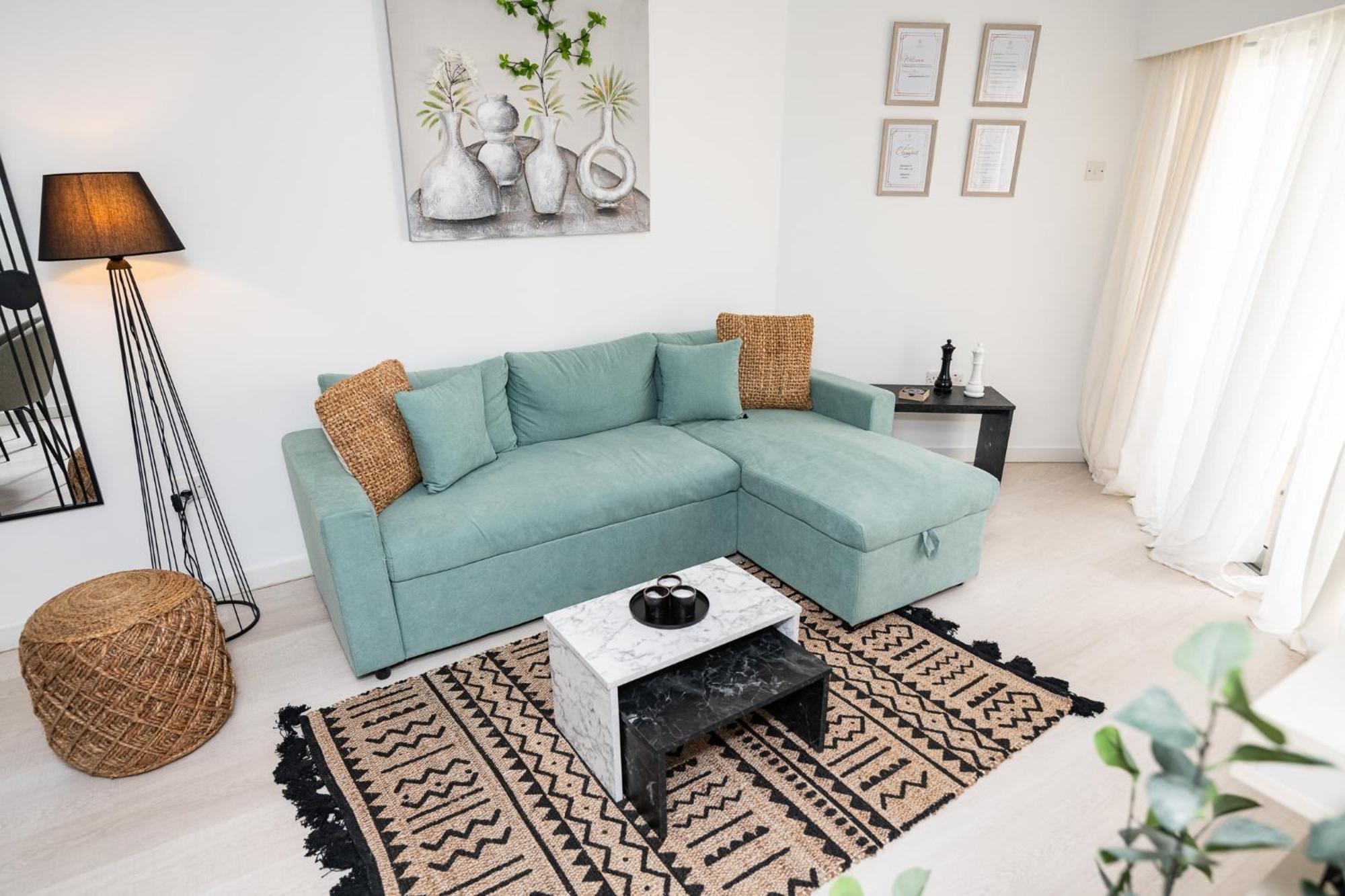 Lazuli Beach & Pool Apartment 501 Ларнака Екстериор снимка