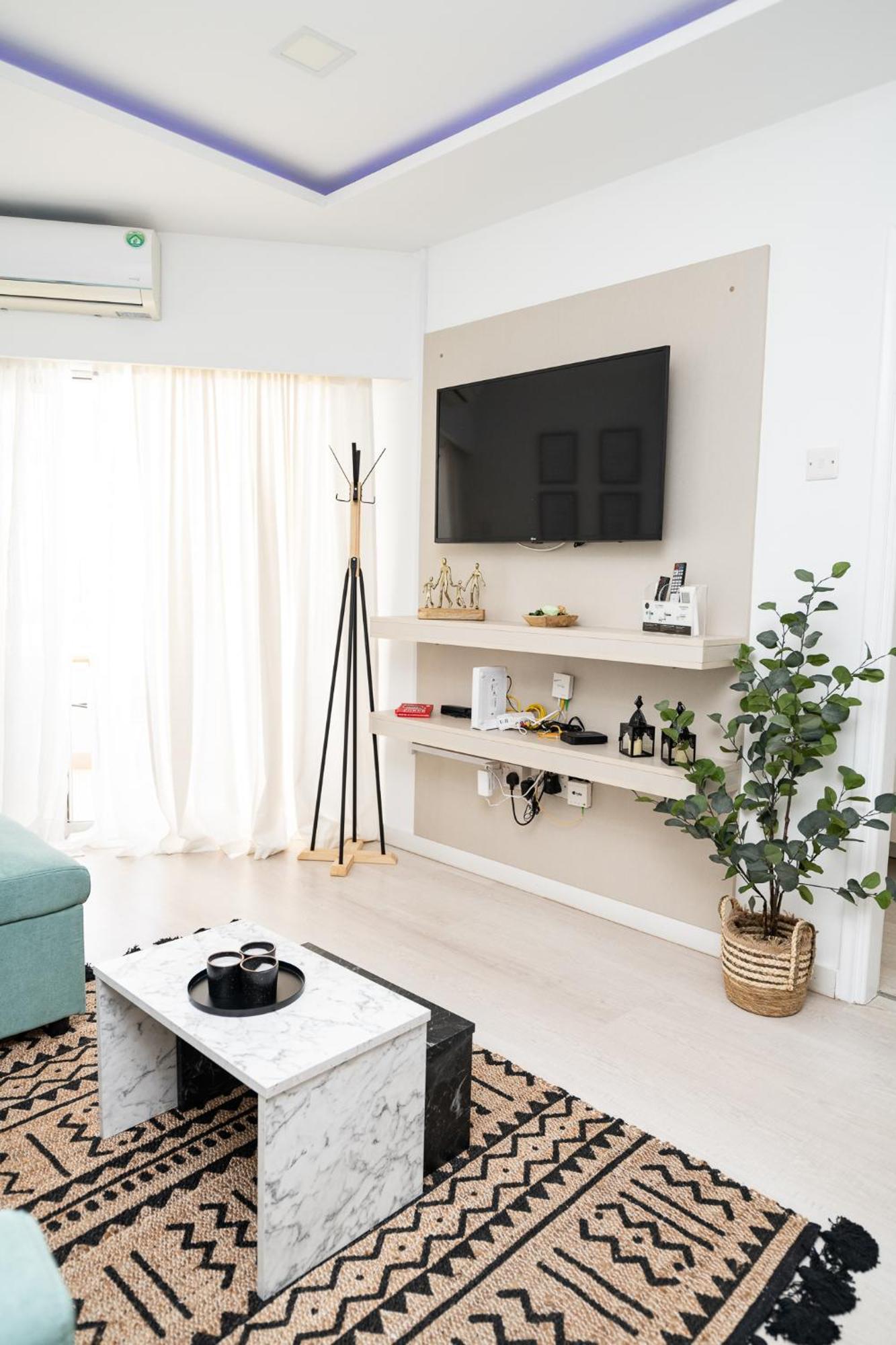 Lazuli Beach & Pool Apartment 501 Ларнака Екстериор снимка